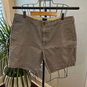 Mens J.Crew slate Gray shorts Reade Flex chino